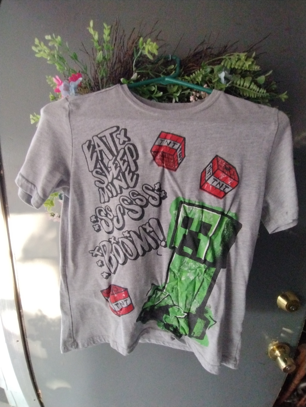 Kids Grey Minecraft Creeper Graphic Tee - Green & Red Design
